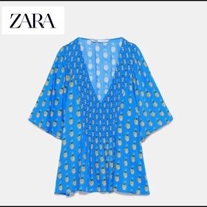 Zara Pineapple V-Neck Short Sleeve top size XS